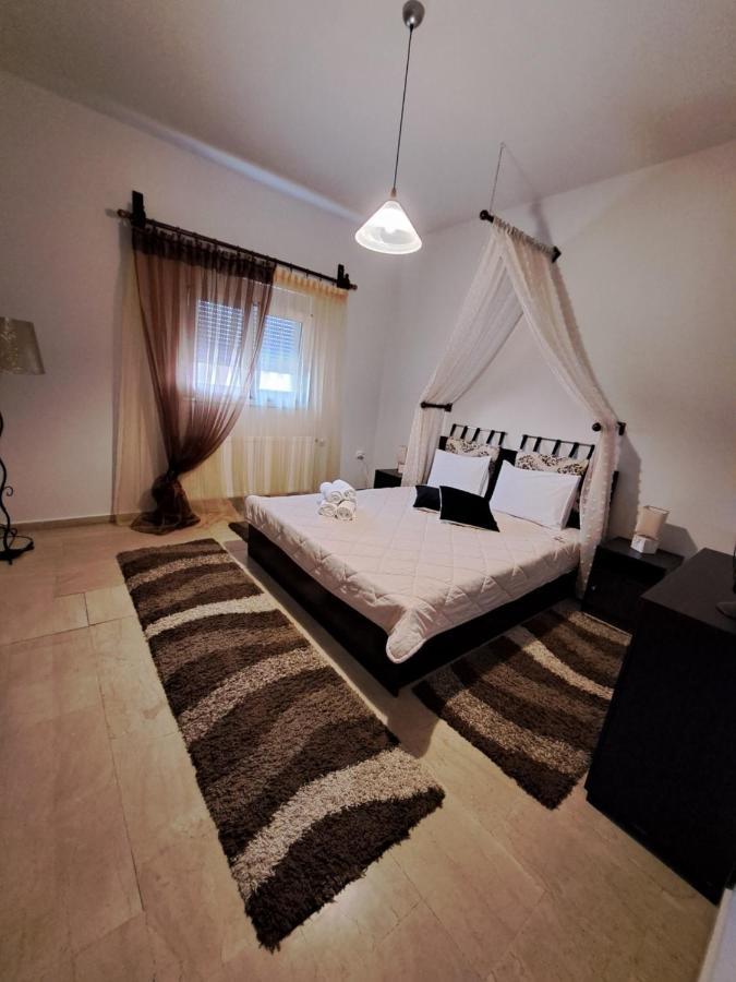 Guesthouse Aelia Loutraki  Bagian luar foto