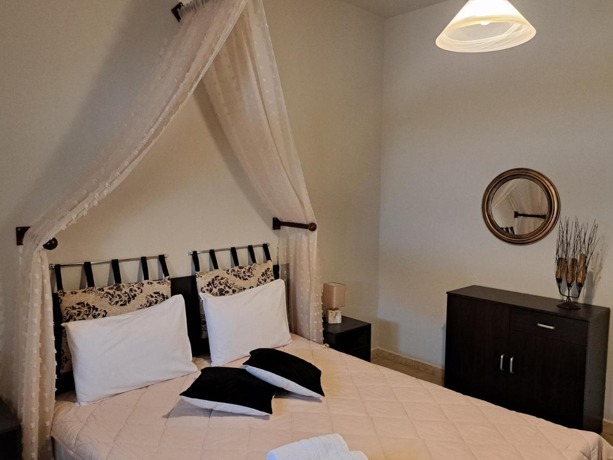 Guesthouse Aelia Loutraki  Bagian luar foto